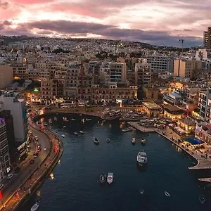 Dean Hamlet 3*, Saint Julian's Malta