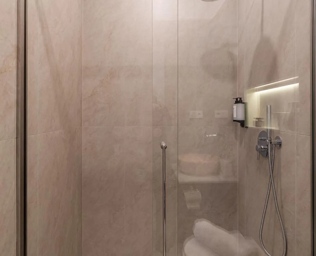 Oasis Luxe Boutique Suites By Bqa Budapest