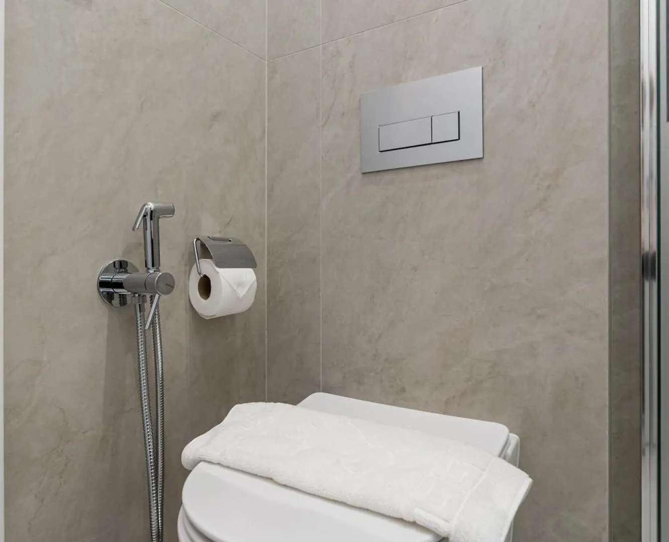 Oasis Luxe Boutique Suites By Bqa Budapest 0*,  Hungary