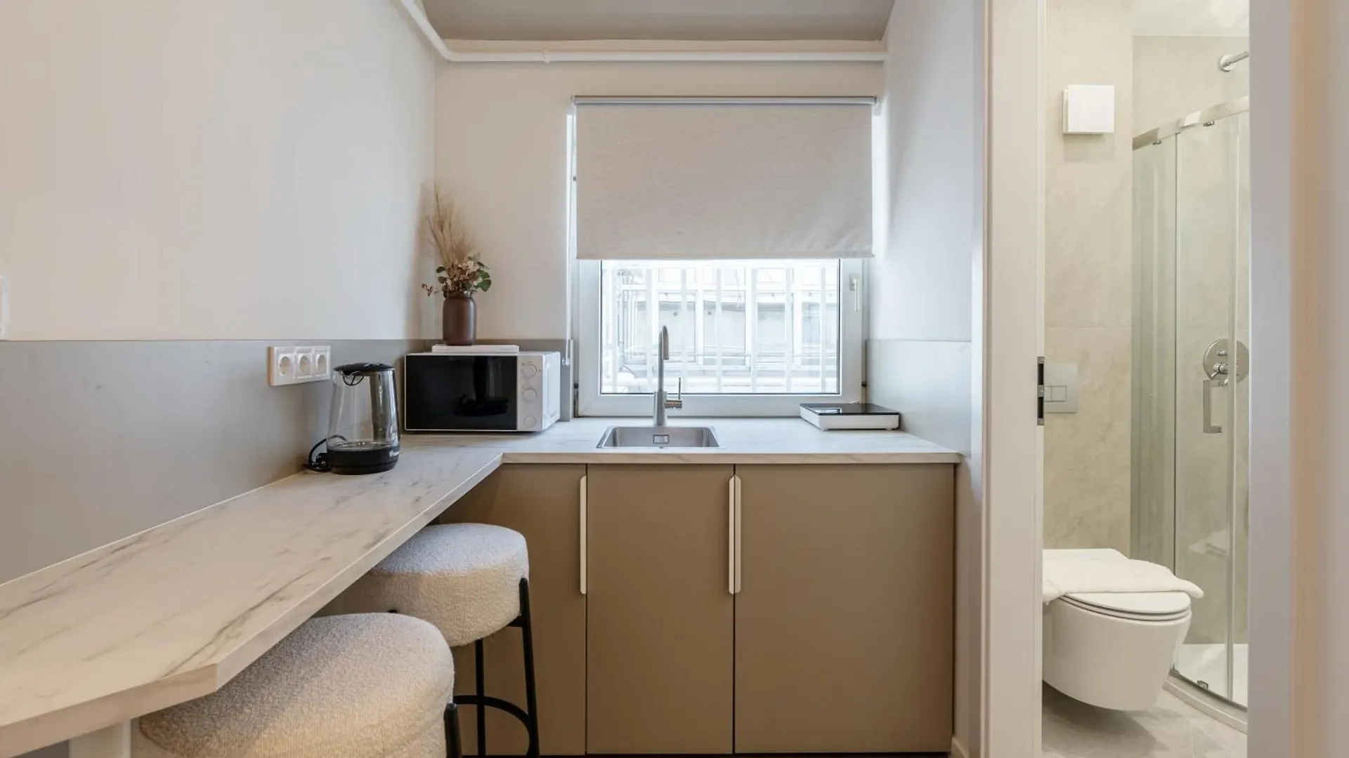 Oasis Luxe Boutique Suites By Bqa Budapest Bed & Breakfast