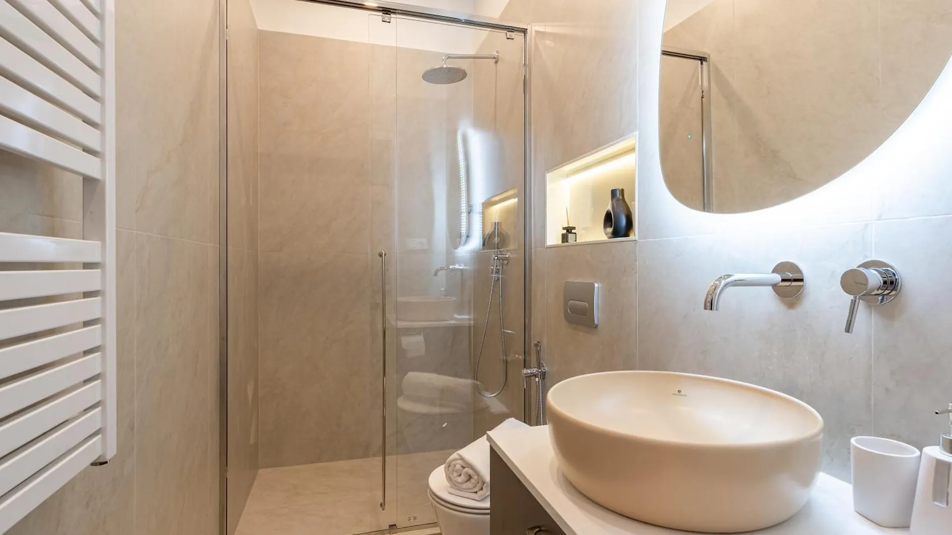 בודפשט Oasis Luxe Boutique Suites By Bqa